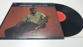 마일스 데이비스 Miles Davis - Milestones LP / J0258 : 니어민트