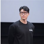 투페이스안경 Credit 크레딧 2FACE 현빈 뿔테안경 무도수 블루라이트렌즈 제공 : 글라스미