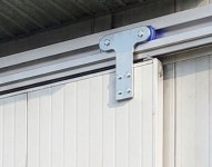 구로캐스터  항가차 C형 강용 로라 2륜 판넬 행거도어 레일바퀴 항가로라 공장 슬라이딩도어 : 구로캐스터