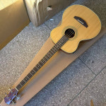 재고 4 현 일렉트릭 어쿠스틱 베이스 기타 작은 결함이 있는 43 인치 노란색 일렉트릭 포크 기타 : 리치109