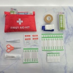 구급파우치 응급상자 여행용 휴대용 응급키트 문구스티커 제작가능 : 성모상회