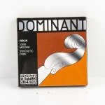 Thomastik-Infeld DOMINANT 135B/135 바이올린 현 E-A-D-G 전체 세트 4/4-1/4 사이즈 제공 합성 코어 중간 장력 : 청우트레이딩
