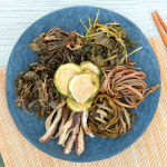 정월대보름 데친 보름 나물 5종 세트 건 취나물 곤드레 피마자 가지 애호박 호박고지 데친 건나물 묵은나물 1kg : 푸드 정원
