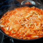 얼큰 김치 손칼국수 밀키트 2인분 줄서서 먹던 시장 맛집 : 백년밥상