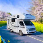 [충남/천안] 24년식 캠핑매니아 캠핑카렌트 경유 3인승 종합보험 평일 : 바카르