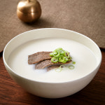 한우 사골 곰탕 450g  녹돈영농조합법인 지프레쉬 고기장인백정 극락돈 : 극락돈 고기장인백정