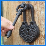 러스틱 키 잠금 주철 문 손을 두드리는 유럽 가정 정원 장식 중금속 손잡이 농장 집 악센트 : minsolminsol