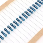 20PCS 1W 1 금속 47 27 39 22 필름 5 3 저항기 82 12 56 62  0R1 : 만물센터마켓