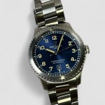 브라이틀링 에비에이터 8 데이 데이트 41 블루 다이얼 A45330101B1A1 : 스탠다드타임