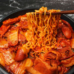 햄가득 의정부 부대찌개거리 맛집, 부대볶음 (2인분,라면사리포함) : 김씨언니마켓