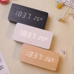 USB/AAA 시계 LED 나무 알람 시계 시계 테이블 음성 제어 디지털 나무 D ertador 전자 데스크탑 테이블 장식 G1978 : 어반셀렉션