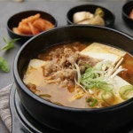 뚝배기불고기 차돌된장찌개 설렁탕 따로국밥 김치찌개 7종 : 해와바다