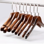 미소옷방알뜰의류 | 5pcs/10pcs 하이 엔드 단단한 나무 빈티지 옷걸이 호텔 의류 매장 남자와 여자 : 르 봉 슈와