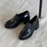 [G2496] 유광 페니스트랩 통굽 로퍼힐 7cm : 새로이클라쓰