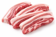 육감 돼지고기 삼겹살 황금비율 구이용 수육용 바베큐 1kg : 육감고기백화점