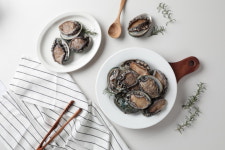 완도 활 참전복 1kg 국내산 산지직송 상급 전복 당일수확 발송 : 둥지홈