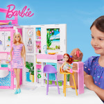 [BARBIE] 바비 패밀리 겟어웨이 하우스 플레이세트 인형놀이 가족놀이 역할놀이 여아선물 가방집 : MOWM