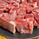 돼지 등뼈 3kg 한돈 국내산 돼지고기 : MIIRVi