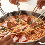 건담농수산 소문난 부대찌게 430gx4개 국물안주 캠핑밀키트 콩 라면 햄 : 건담농수산