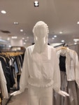 [밸리걸] 프릴 밴딩 후드 점퍼 826002 : 신세계 마산점 밸리걸