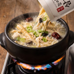 홍명숙 명장 능이 순살 삼계탕 보양탕 몸보신 능이닭백숙 닭곰탕 간편삼계탕 캠핑 냉동 5팩 : 애드크로스