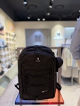 [르꼬끄] 남녀공용 ATOZ AIR 백팩 27L (QQ123ABP11BLK) : 신세계 센텀시티 르꼬끄