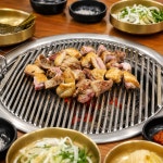 마당생오리숯불구이 로스 초벌구이 조리 전 700그램 야채 소스세트 : 마당생오리숯불구이