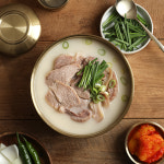 극소수 국밥 간편식 캠핑 냉동 돼지국밥, 160g, 10개 : 극소수