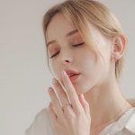 제이로렌 로즈골드 꼬임 큐빅 귀걸이 G0227