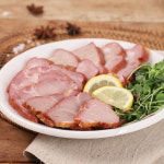 토랑토랑 훈제돈목살슬라이스 200g x 4팩 참나무 훈연