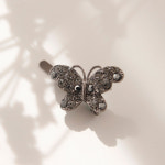 제이로렌 플라워 리본 나비 블랙다이아 실핀 H0644