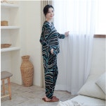 쉬즈마담 쉬즈마담 웨이브 홈드레스 홈상하세트 엄마옷 선물 H8460