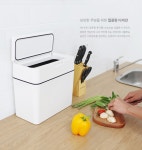 9 5L 작지않은 주방 분리수거 밀폐형 휴지통 Limpio