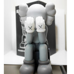 국내출고 KAWS 베어브릭 카우스 피규어 인형 시리즈 200 400 1개