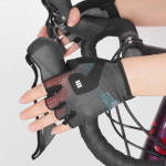 엠모터스 레인보우 자전거 반장갑 메쉬 여름장갑