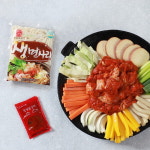 춘천닭갈비 국내산 닭으로 만든 순살 춘천닭갈비 1kgx2팩 소스 1봉 우동사리