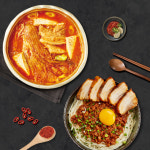 푸드어셈블 푸드어셈블 돼고비 앤 통삼겹 김치찌개 세트 2인분 1633g