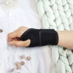 엄지 걸이 손목 보호대 우