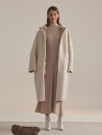MUSEE 뮤제 MUSEE Mouton Faux-Shearing Reversible Long Mustang Coat Ecru