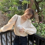 여자 20대 러블리코디 퍼프 프릴 블라우스