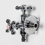 수도꼭지 두갈래 수도꼭지 온수 적색