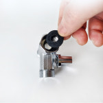 철물팩토리 철물팩토리 온오프 황동 T밸브 수도 어댑터 연결 부속 세면대 욕실 수전 티밸브 T벨브 T