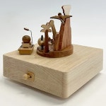 산리오 도라에몽 목제 오르골 타임머신