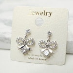 큐빅리본 하트 드롭귀걸이 실버칼라