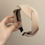 꼬임 반다나 넓은 여자 대학생 머리띠 코디