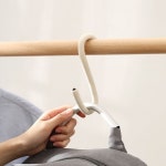 내맘대로 구부리는 다용도 소품 걸이 도어클로저 핸드폰 거치대 옷걸이