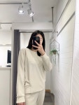 여자 봄 라운드 핀탁 뒷트임 자수 맨투맨
