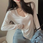 밑단 언발 기장 깊은 U넥 긴팔티셔츠 홈웨어 캐주얼룩