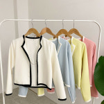 제랑 배색 라인 오픈형 세미크롭 가디건 스카이블루