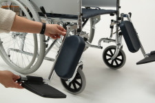 의료용 병원용 침대형 거상형 스틸 휠체어 ADVANCE 103 42폭